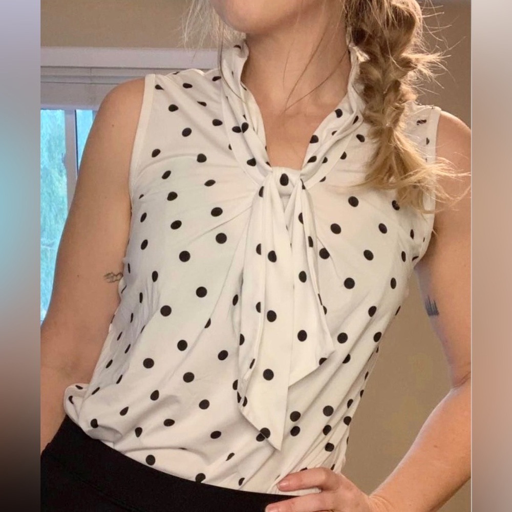 Fairway & Greene Sleeveless Polkadot Golf Shirt - M